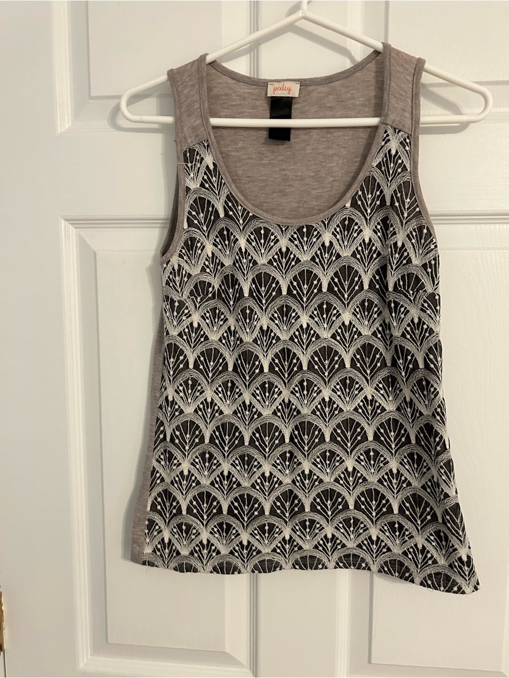 Pixley Women's Taupe and Charcoal Patterned Crochet Tank Top